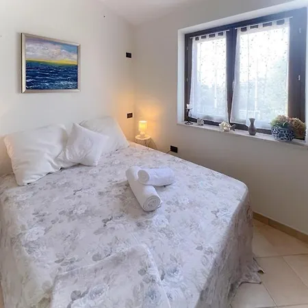 La Vigna Di Ranco Appartement